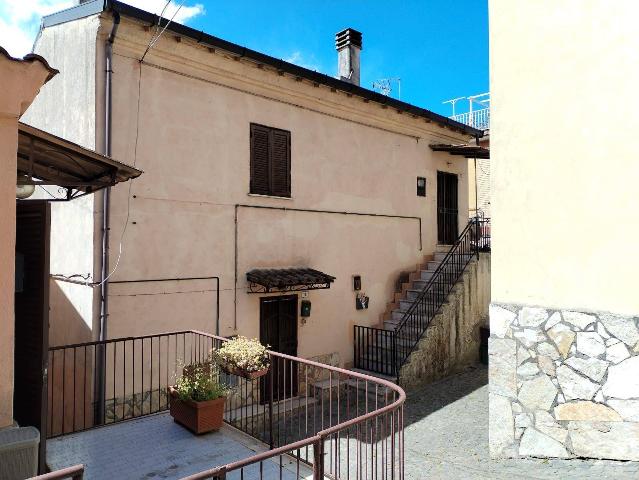 3-room flat in Piazza Mentana 10, Mentana - Photo 1