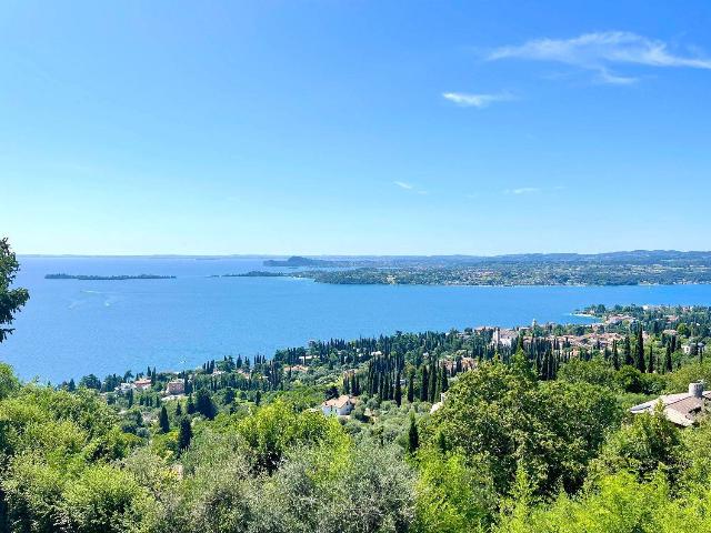 Mansion in Panoramica S.N.C., Gardone Riviera - Photo 1