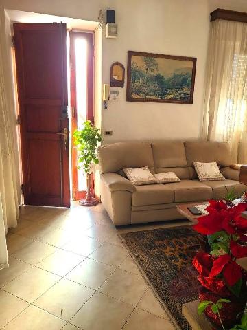 4-room flat in {3}, Via Sarzanese - Photo 1