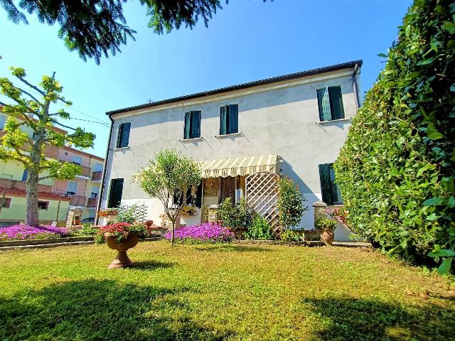 Mansion in Strada Cavedon, Adria - Photo 1