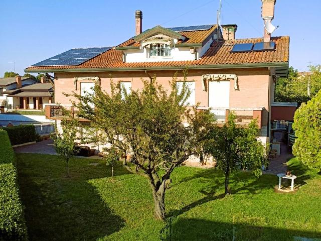 Villa in Via Angeli 56, Adria - Foto 1