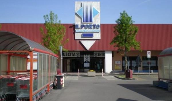Negozio in Piazzale Rovigno 1, Adria, {3} - Foto 1