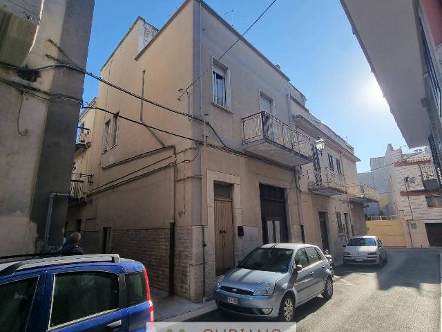 Detached house in Via Giuseppe La Masa, Andria - Photo 1