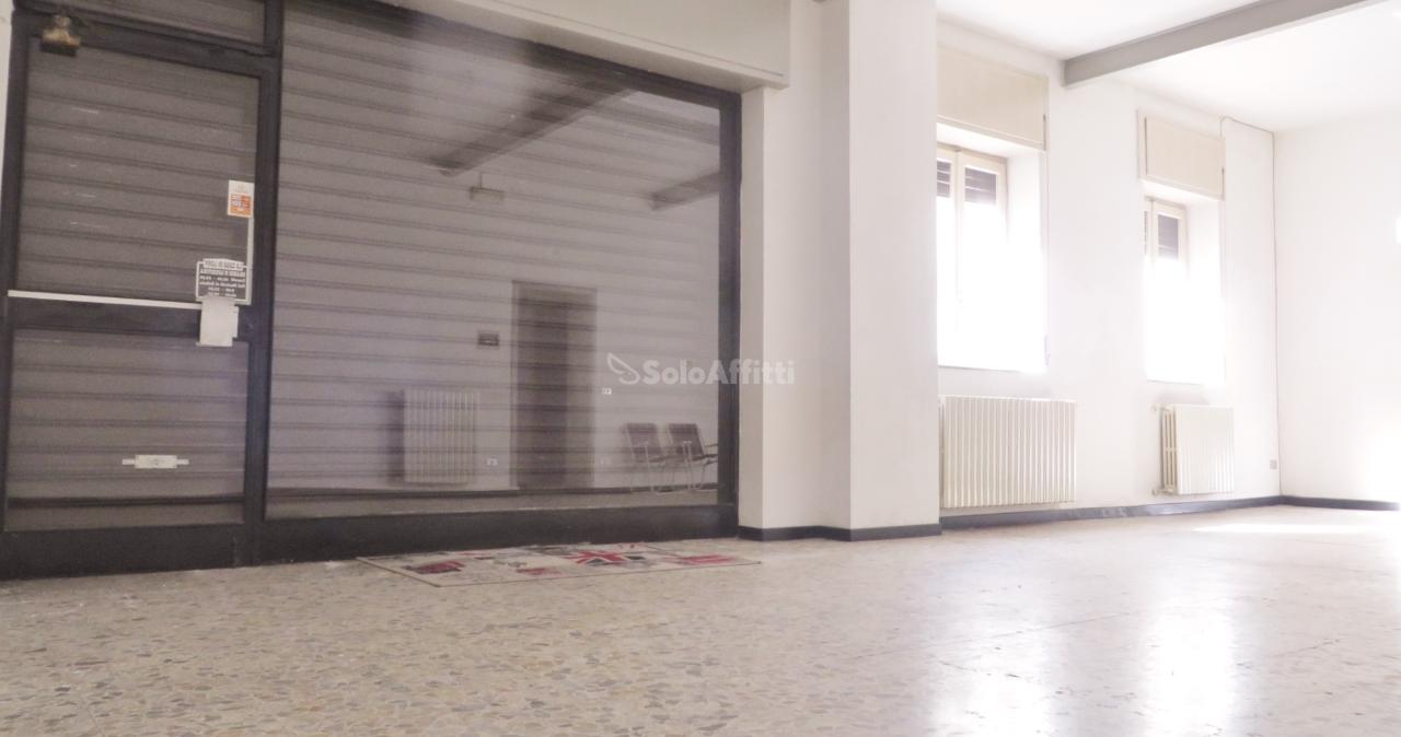 Negozio in Via Garibaldi, Parabiago, {3} - Foto 1