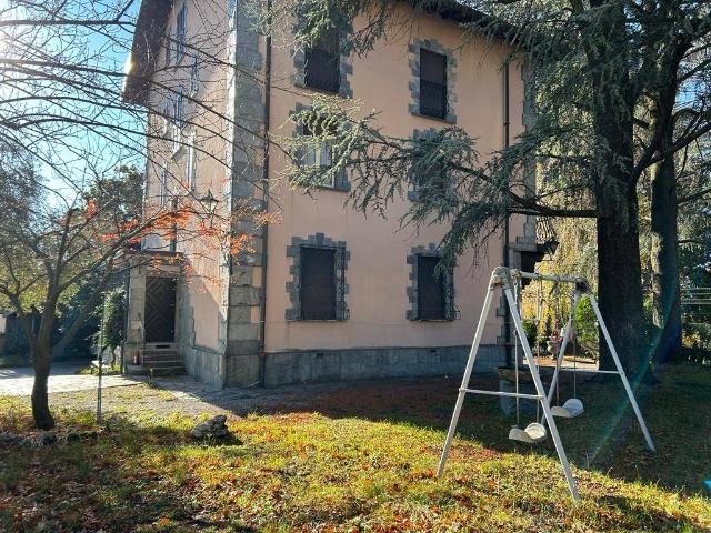 Mansion in Via Giacomo Matteotti, Albavilla - Photo 1