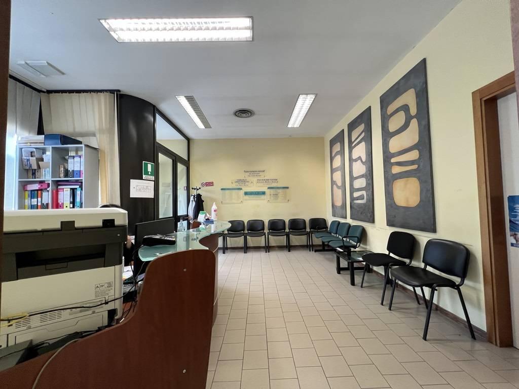 Ufficio condiviso in Via Sandro Pertini, Monteriggioni, {3} - Foto 1
