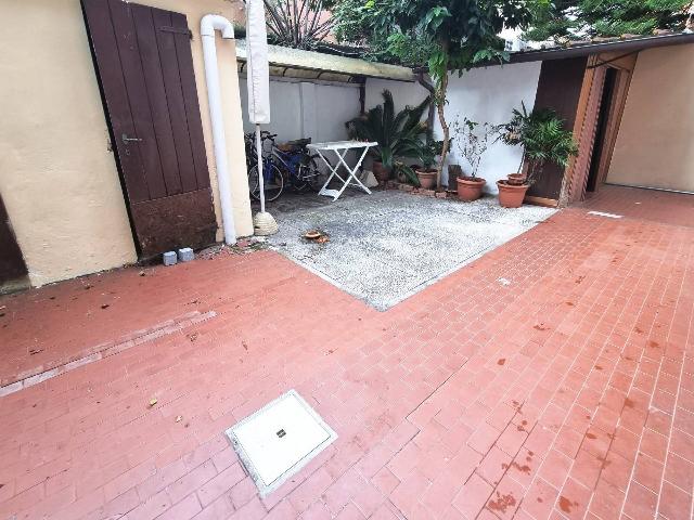 Mansion in Via Pola 25, Viareggio - Photo 1