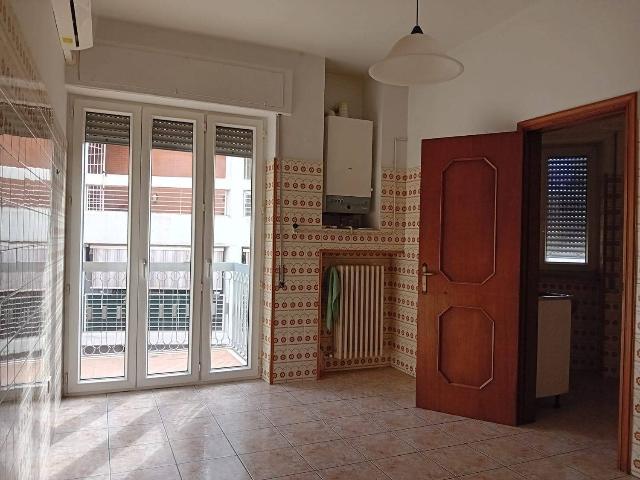 3-room flat in Via Giacomo Puccini, Gioia del Colle - Photo 1