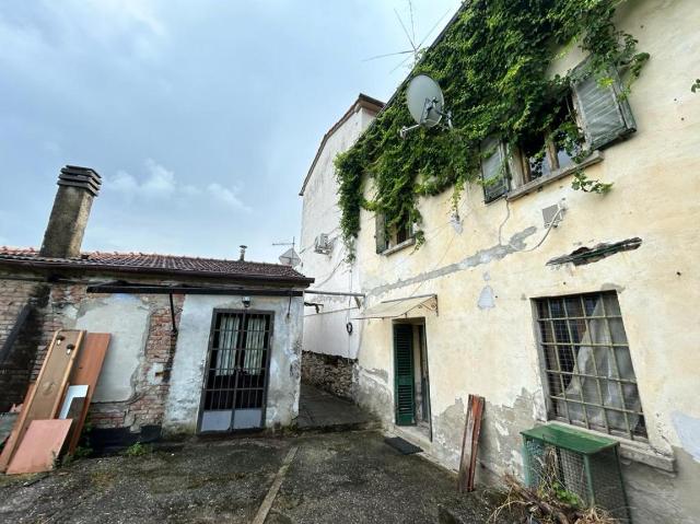 Casa indipendente in Via Bolognese, Pistoia - Foto 1