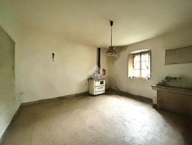 Casa indipendente in Via Modenese 136, Pistoia - Foto 1