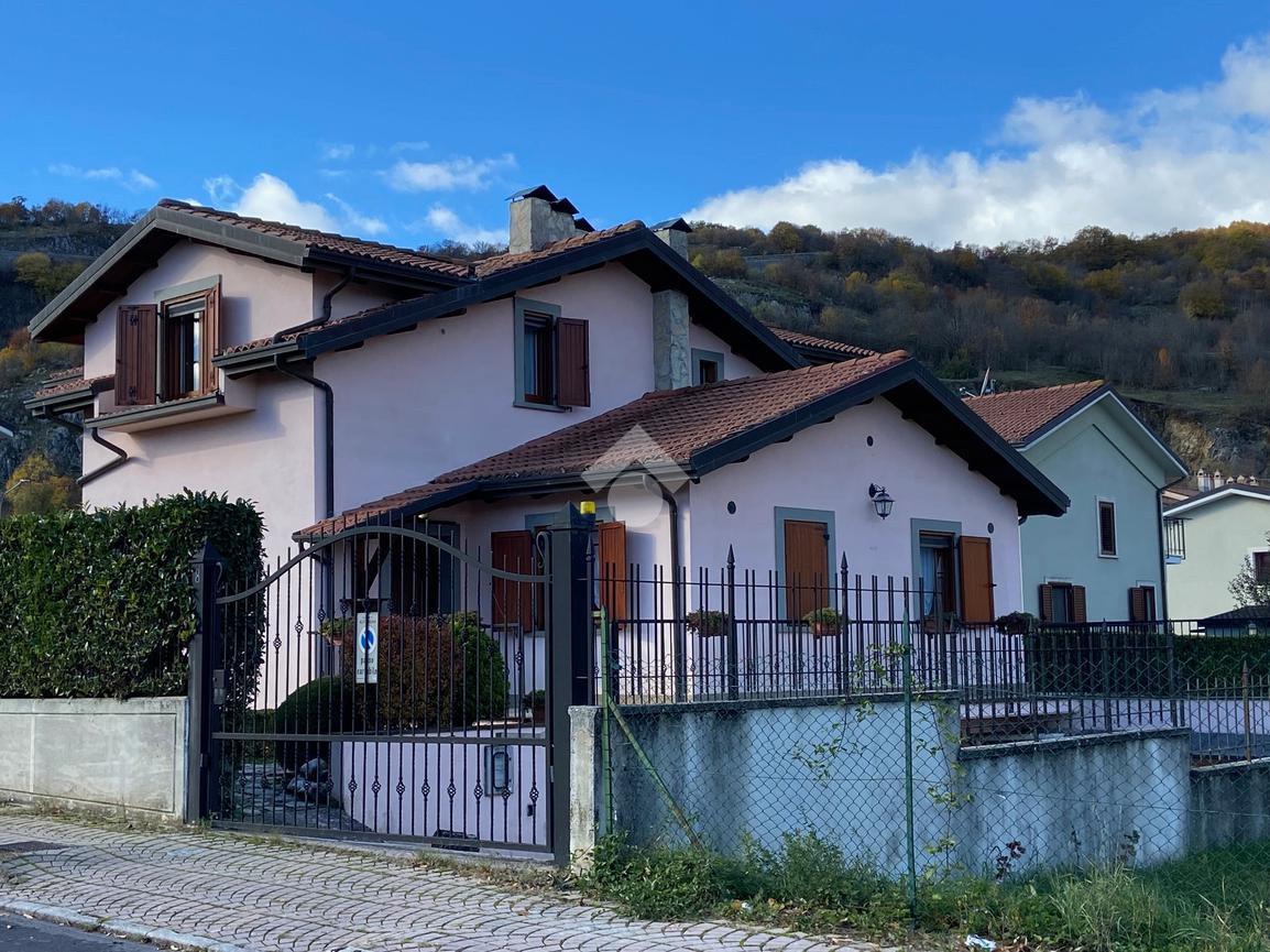 Villa in vendita a Alfedena