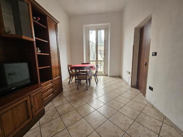 2-room flat in V.Le degli Angioini 107, Catanzaro - Photo 1