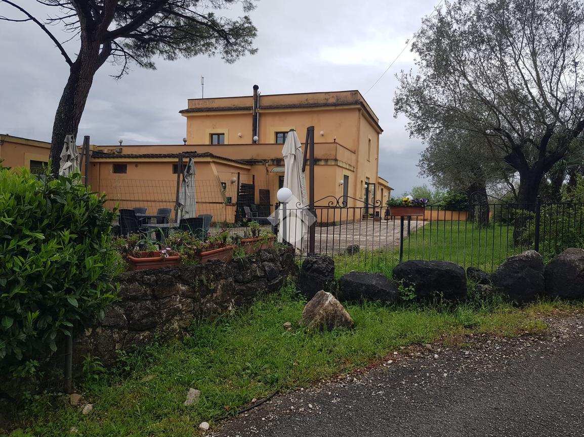 Negozio in Via Montecassino 139, Cassino, {3} - Foto 1