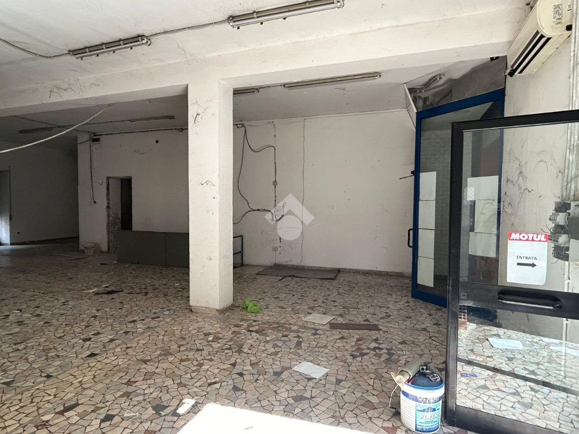 Negozio in Via XX Settembre 55, Cassino, {3} - Foto 1