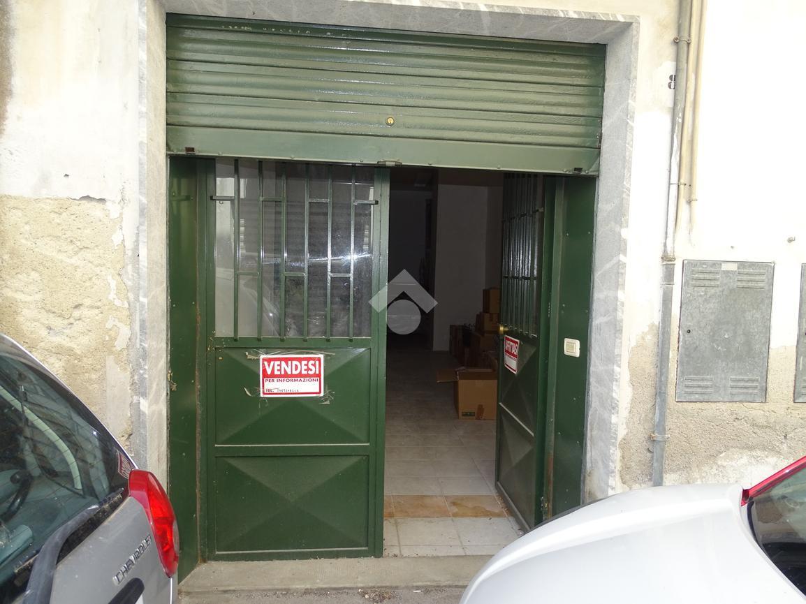 Negozio in Via Cairoli 7, Castrovillari, {3} - Foto 1