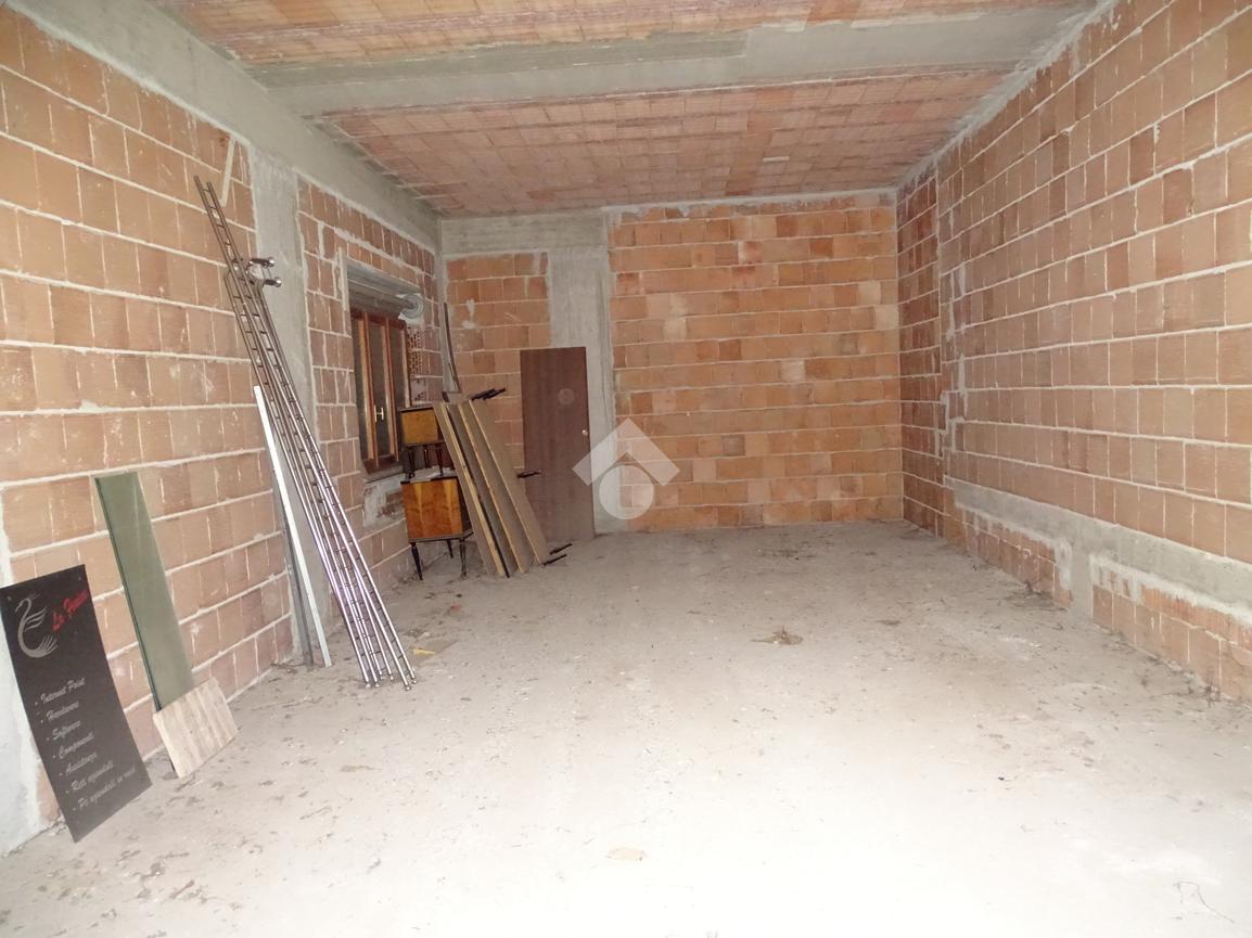 Magazzino in Via dei Gelsi 1, Castrovillari, {3} - Foto 2