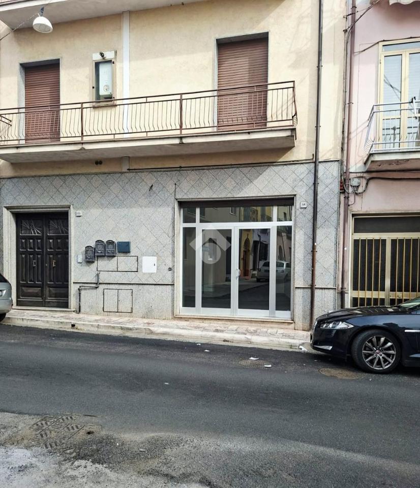 Negozio in Via Pollino 98, Castrovillari, {3} - Foto 1