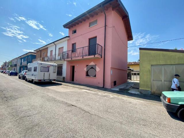 Terraced house in Via Marcelliano 2, San Giovanni Lupatoto - Photo 1