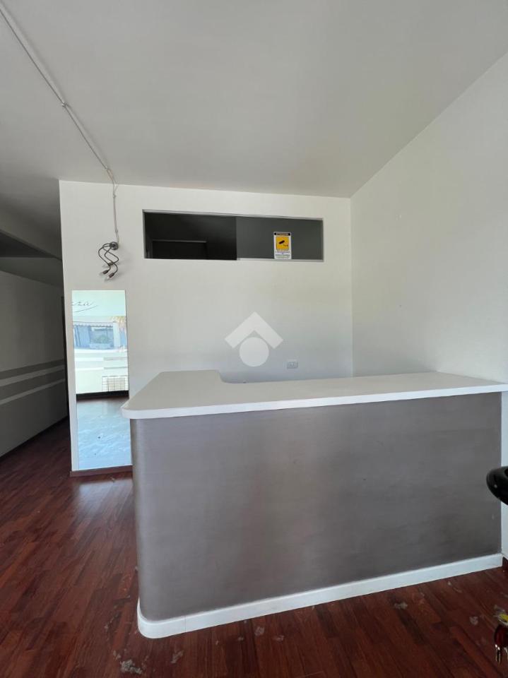Negozio in Viale Italia, Villongo, {3} - Foto 2