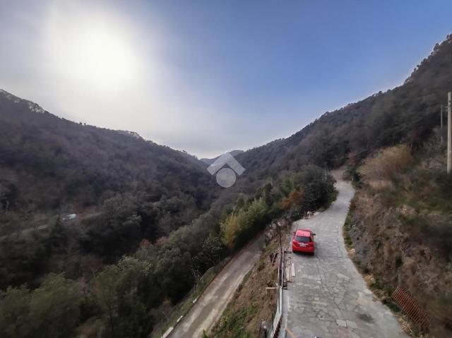 Quadrilocale in Via della Pace 12, Albisola Superiore - Foto 1