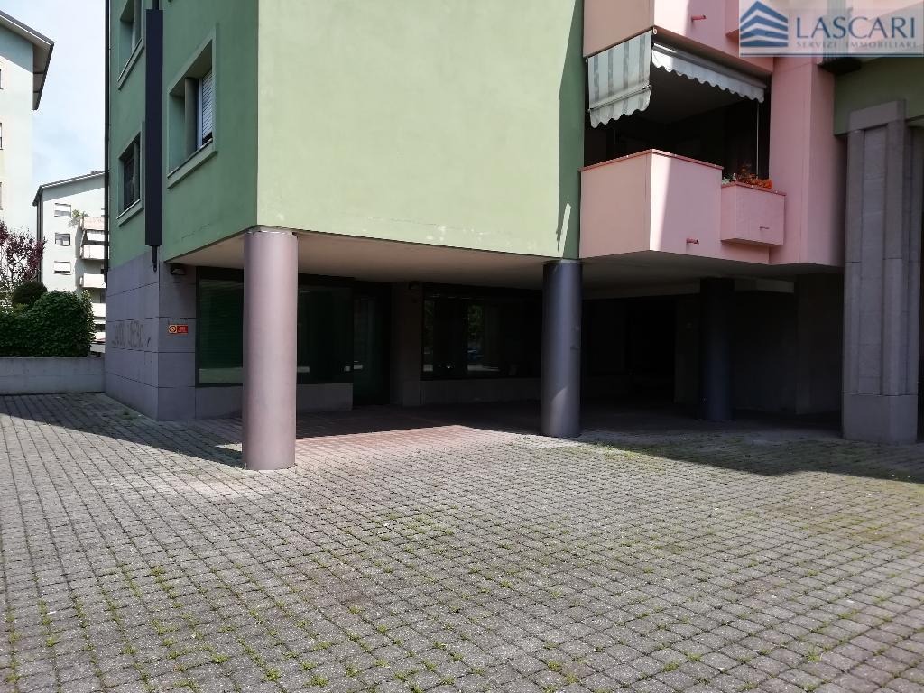 Magazzino in Via Giuseppe Ungaretti 12, Bergamo, {3} - Foto 2