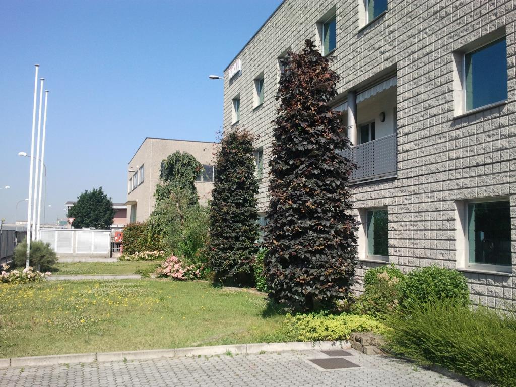 Ufficio in 1 Maggio 18, Bonate Sotto, {3} - Foto 2