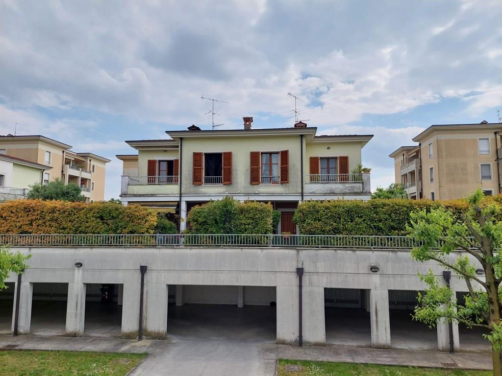 Villa bifamiliare in vendita a Mazzano