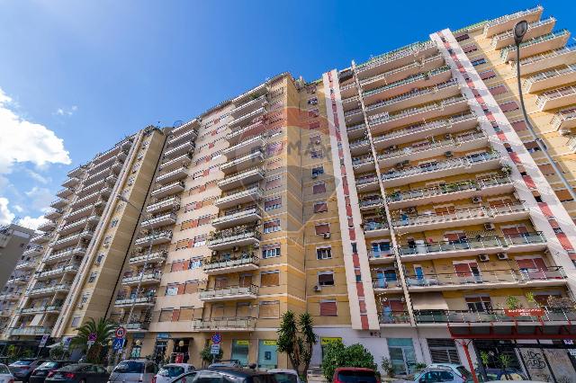 Appartamento in Via Montepellegrino 130, Palermo - Foto 1