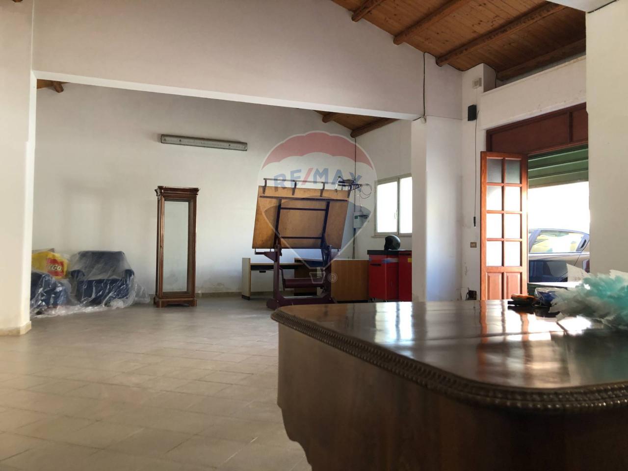 Laboratorio in Vicolo Parrini 4, Palermo, {3} - Foto 1