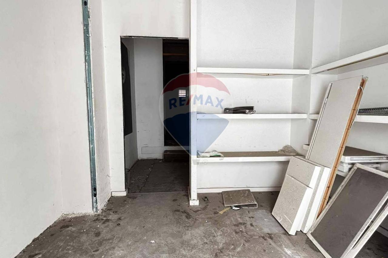 Magazzino in Via Antonio Veneziano 79/a, Palermo, {3} - Foto 2