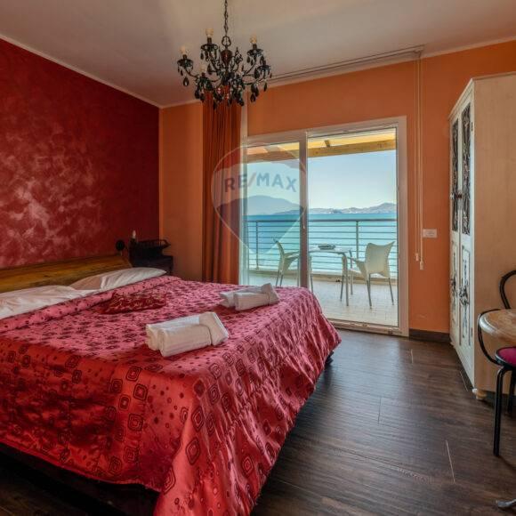 Albergo in Viale Giovanni Amendola 12, Piombino - Foto 1