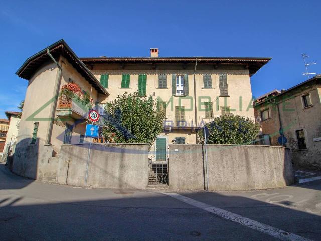 3-room flat in Via Giuseppe Garibaldi, Vergiate - Photo 1