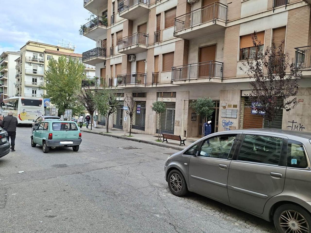 Negozio in Via Fera, Cosenza, {3} - Foto 1