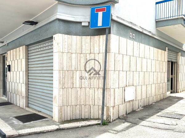 Negozio in Via Parigi, Andria, {3} - Foto 1