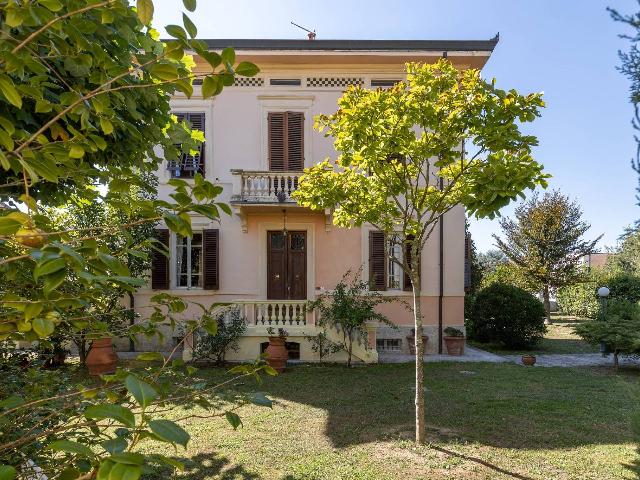 Villa in Via Giovanni Pascoli 60, Lucca - Foto 1