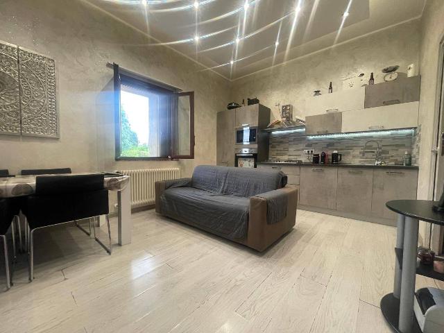 3-room flat in Via Cascina Lavezzari 100, Cermenate - Photo 1