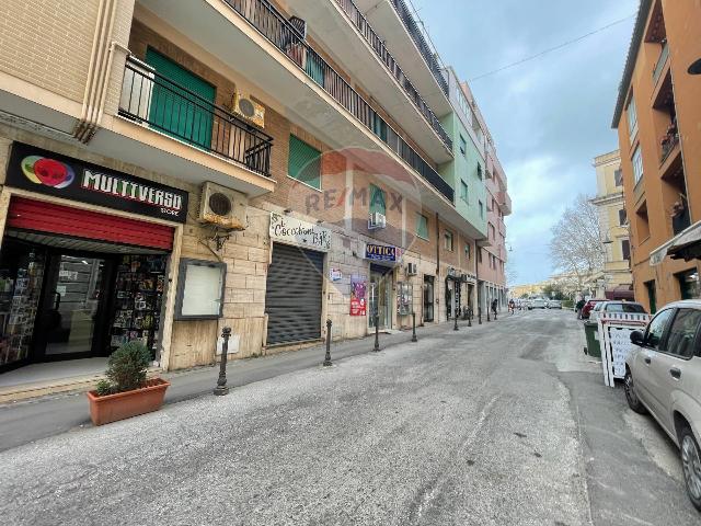 Geschäft in Via Aldo Moro 7, Anzio - Foto 1