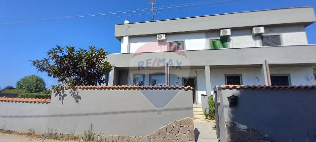 Villa in Via dei Lupini 3, Anzio - Foto 1