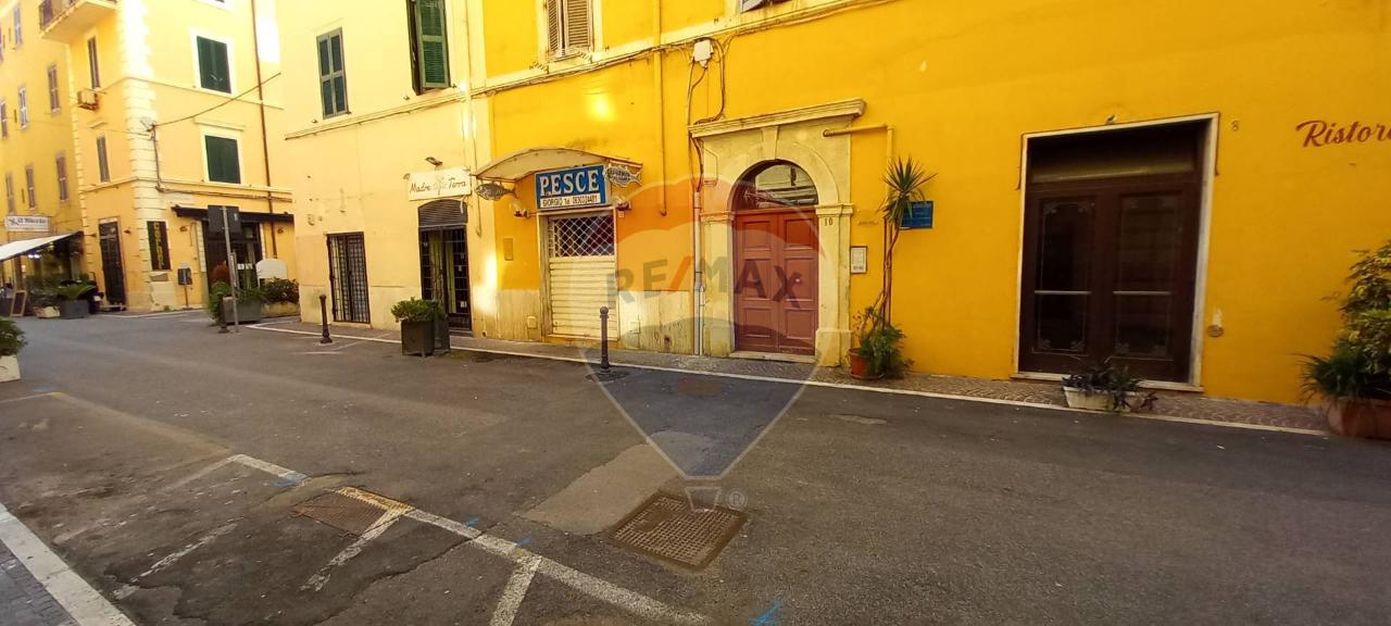 Negozio in Via Porto Neroniano 12, Anzio, {3} - Foto 2