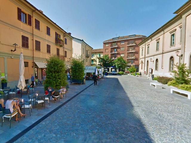 3-room flat in Via Camillo Benso di Cavour 19b, Alba - Photo 1