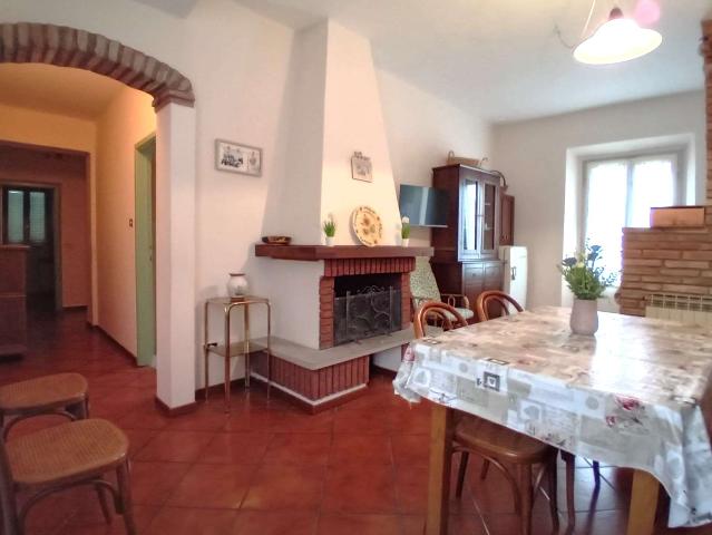 4-room flat in Via Risorgimento , San Marcello Piteglio - Photo 1