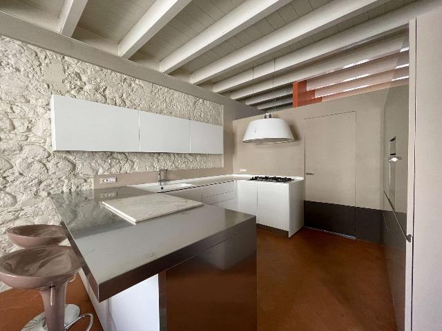 4-room flat in Via della Madonna, Pistoia - Photo 1