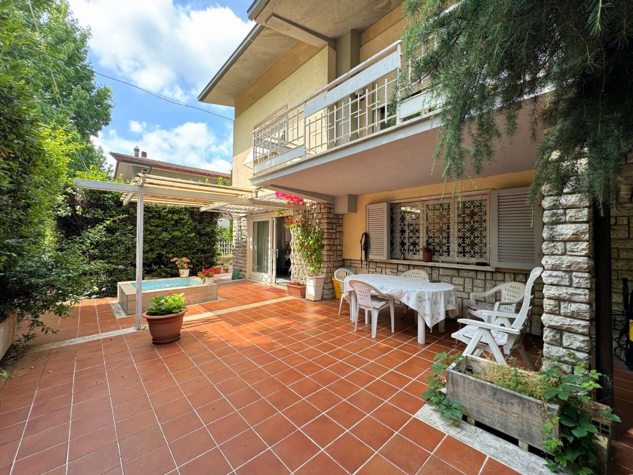 Villa unifamiliare in vendita a Montecatini Terme