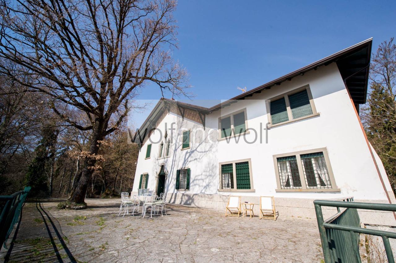 Villa in vendita a Bossico