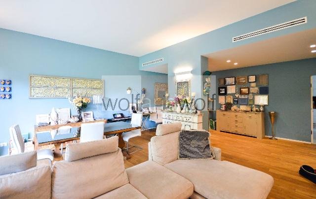 4-room flat in Viale Coni Zugna 40, Milano - Photo 1