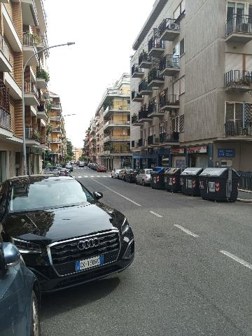 Shop in Via Romeo Rodriguez Pereira , Roma - Photo 1