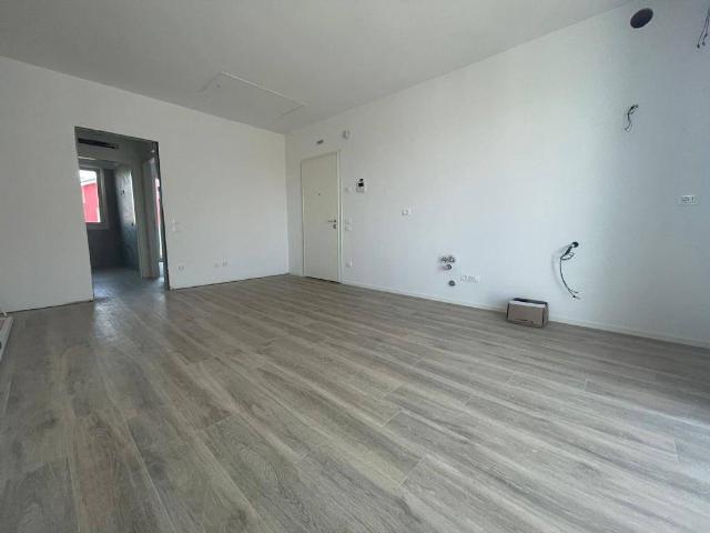 3-room flat in Via Bassano, Paese - Photo 1