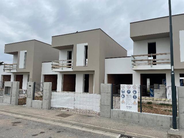 Terraced house in Via San Giorgio 14, Paese - Photo 1