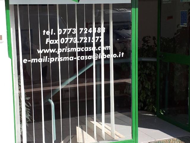 Warehouse in Via Alessandro Manzoni 17, Terracina - Photo 1