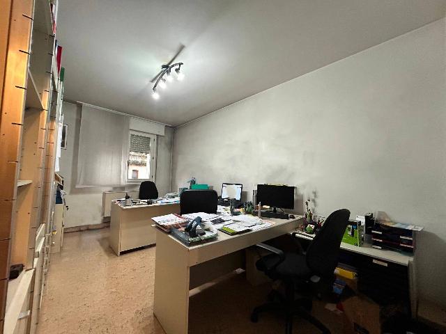 Gemeinschaftsbüro in Via Giotto, Padova - Foto 1